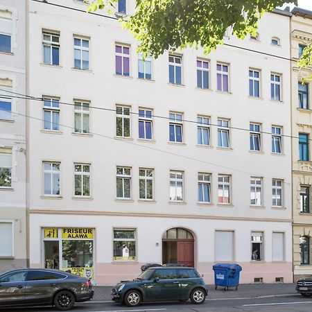 Helle Wohnung mit Balkon in grünen Innenhof - W-LAN, 4 Schlafplätze Magdeburg Exterior foto